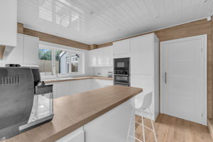 Photo 47- click for photo gallery